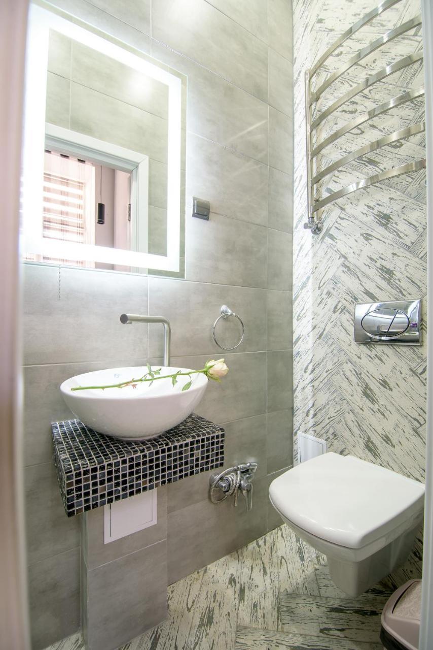 Nova Apartment Лвив Екстериор снимка