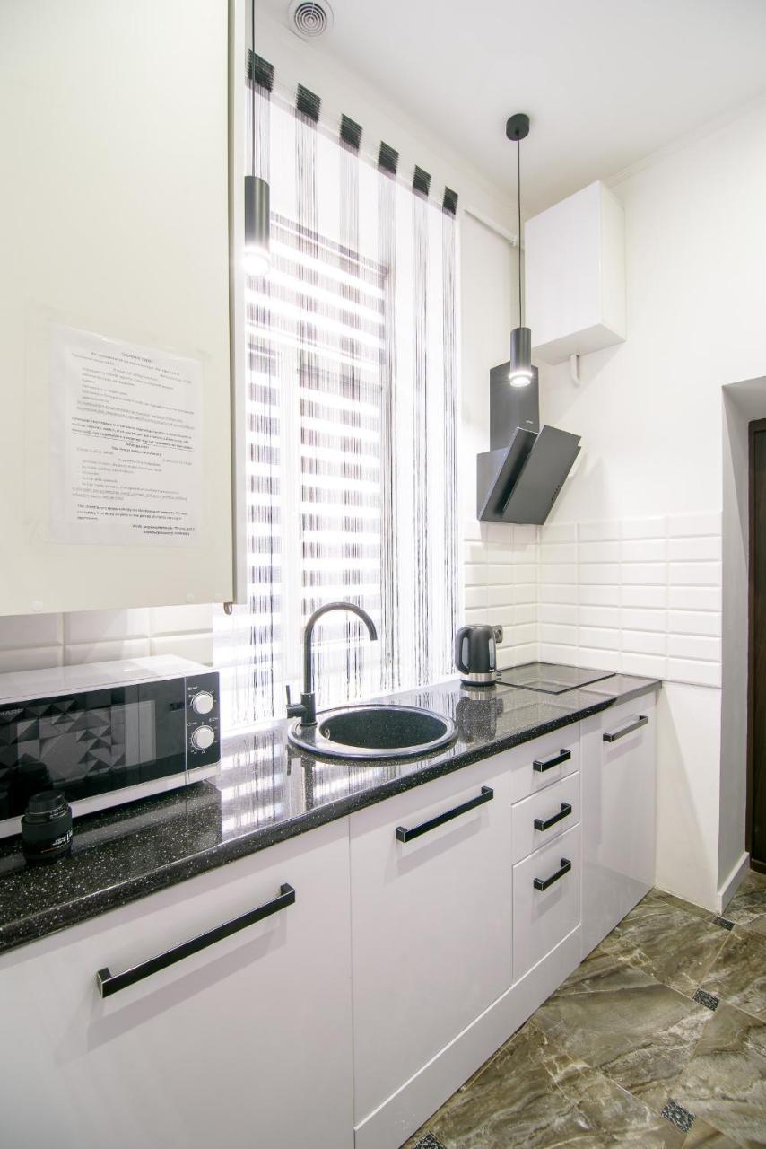 Nova Apartment Лвив Екстериор снимка